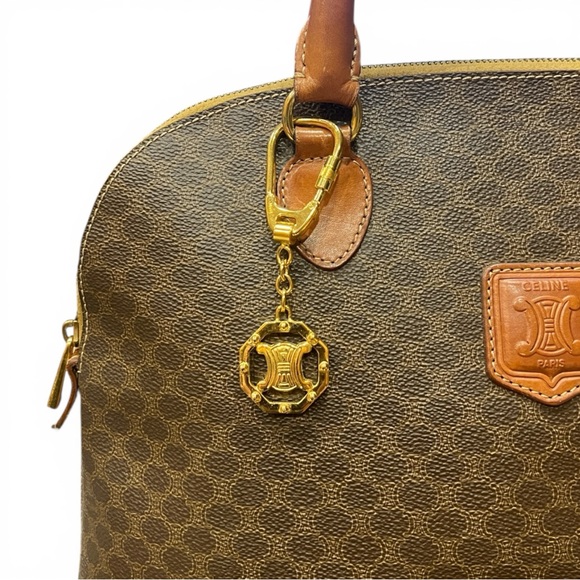 Vintage Celine Triomphe Gold Bag Charm Keychain - Picture 4 of 4